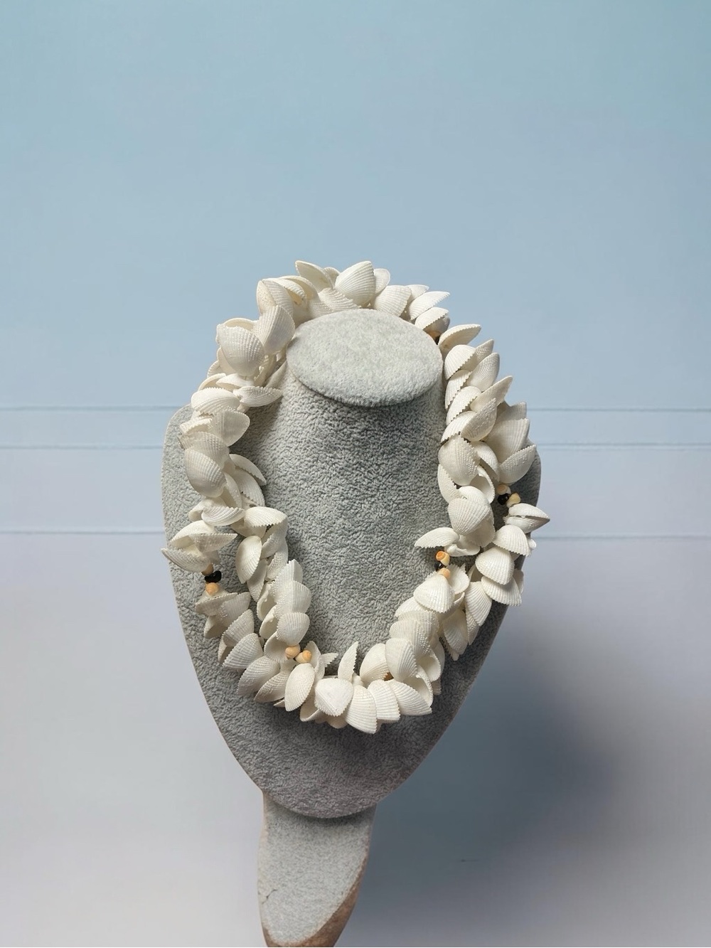 Vintage Hawaiian Shell Necklace